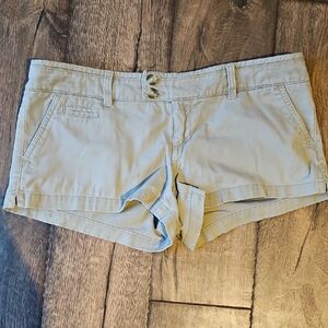American Eagle Outfitters Women's Beige Cargo Shorts